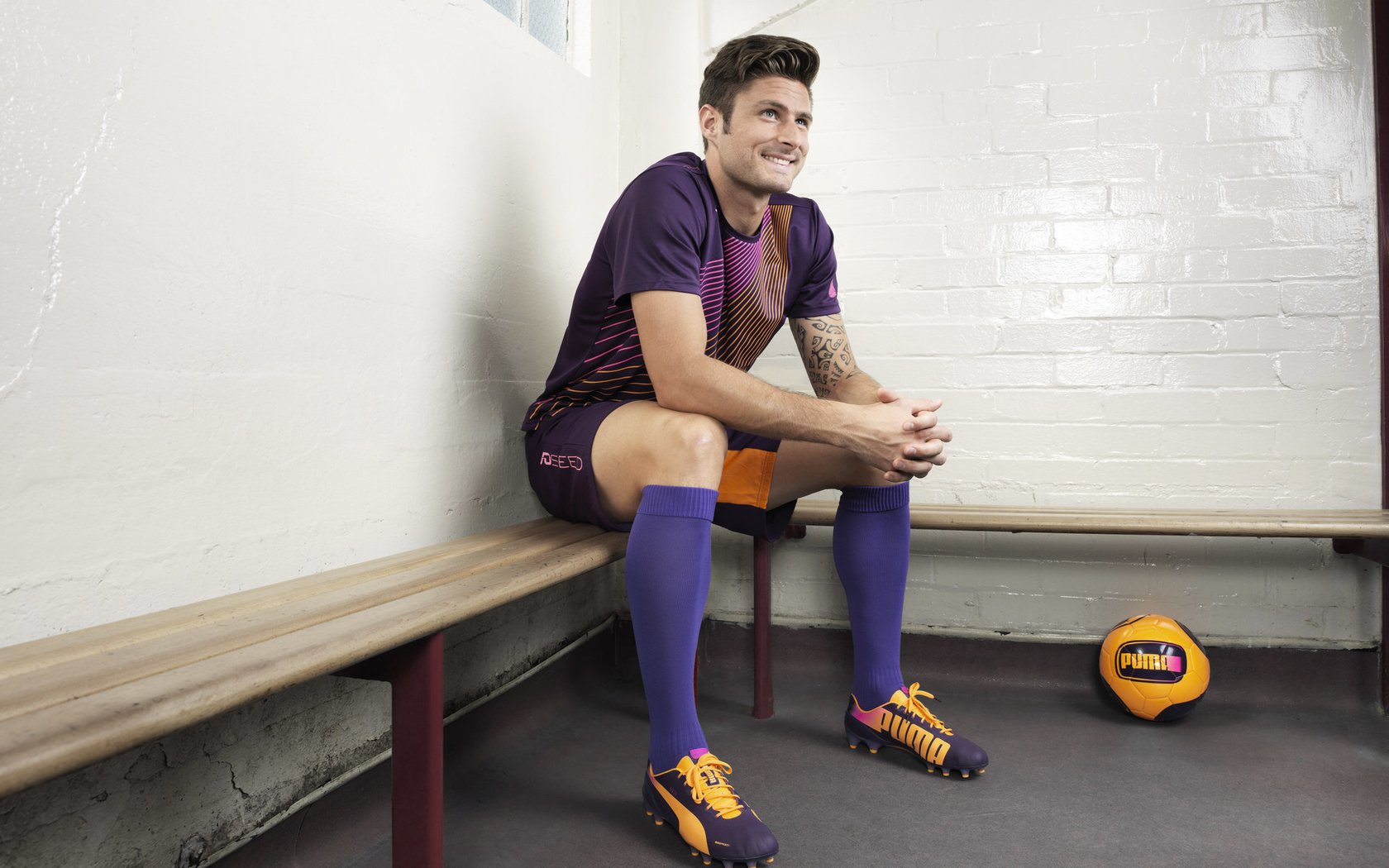 九游游戏中心-中国足球历史性时刻回顾，中国足球历程